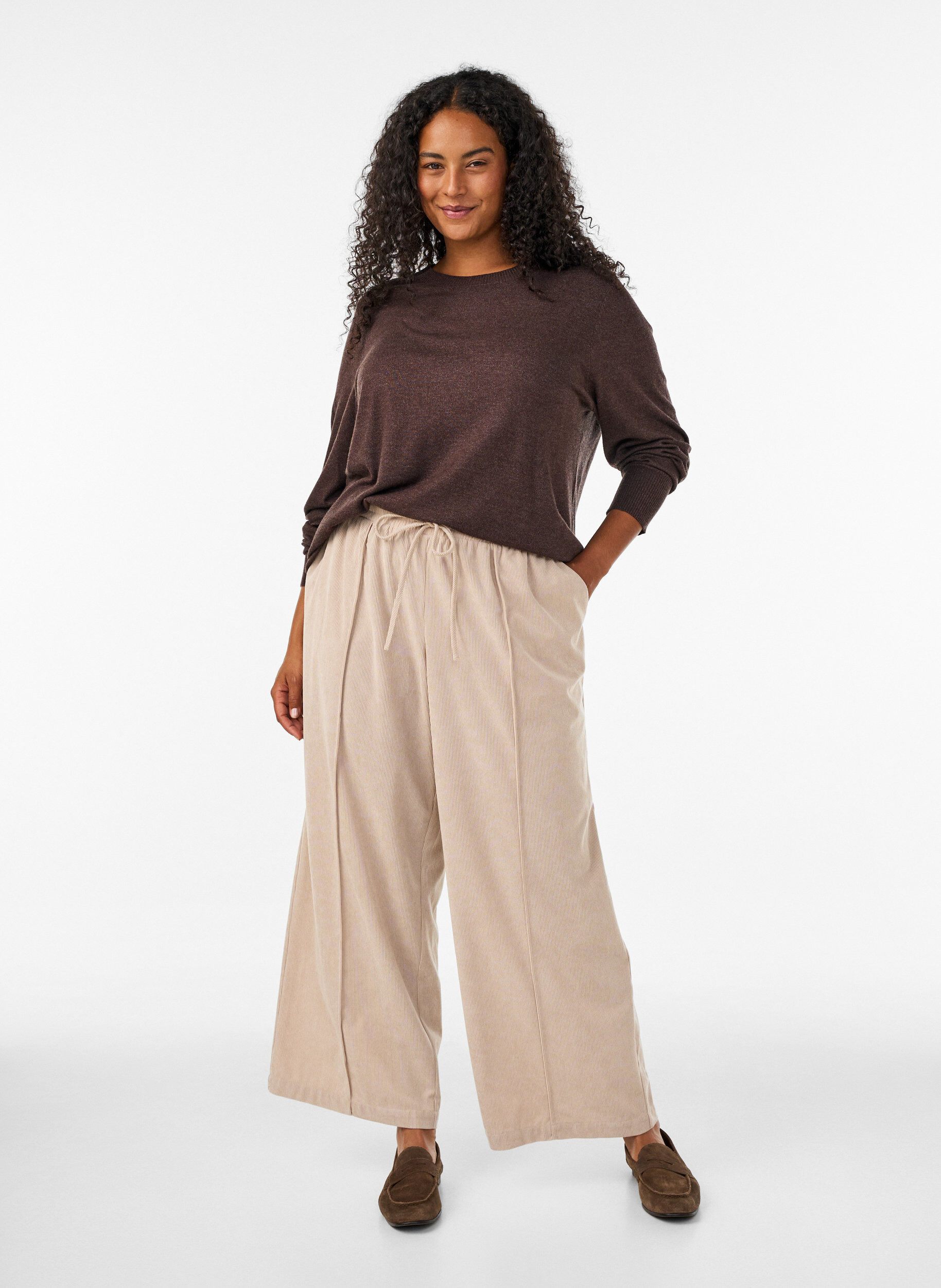 ZizzifashionKnitted blouse with a round neck, Brown, Model image number 1