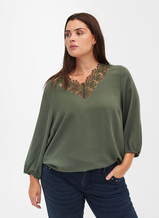 Solid-coloured 3/4 sleeve blouse with lace, Thyme, Model image number 0