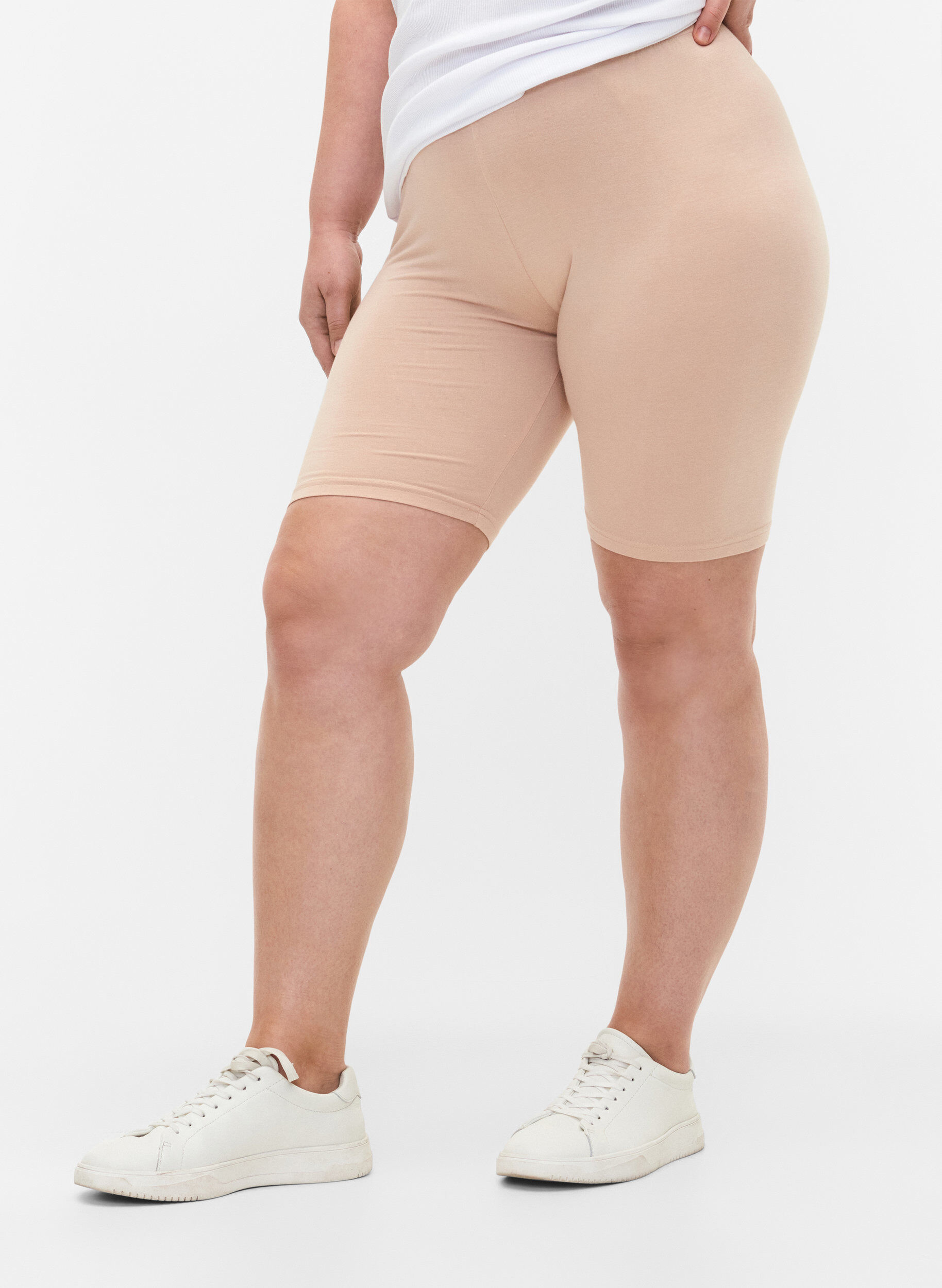 Plain-coloured basic bike shorts, Beige, Model