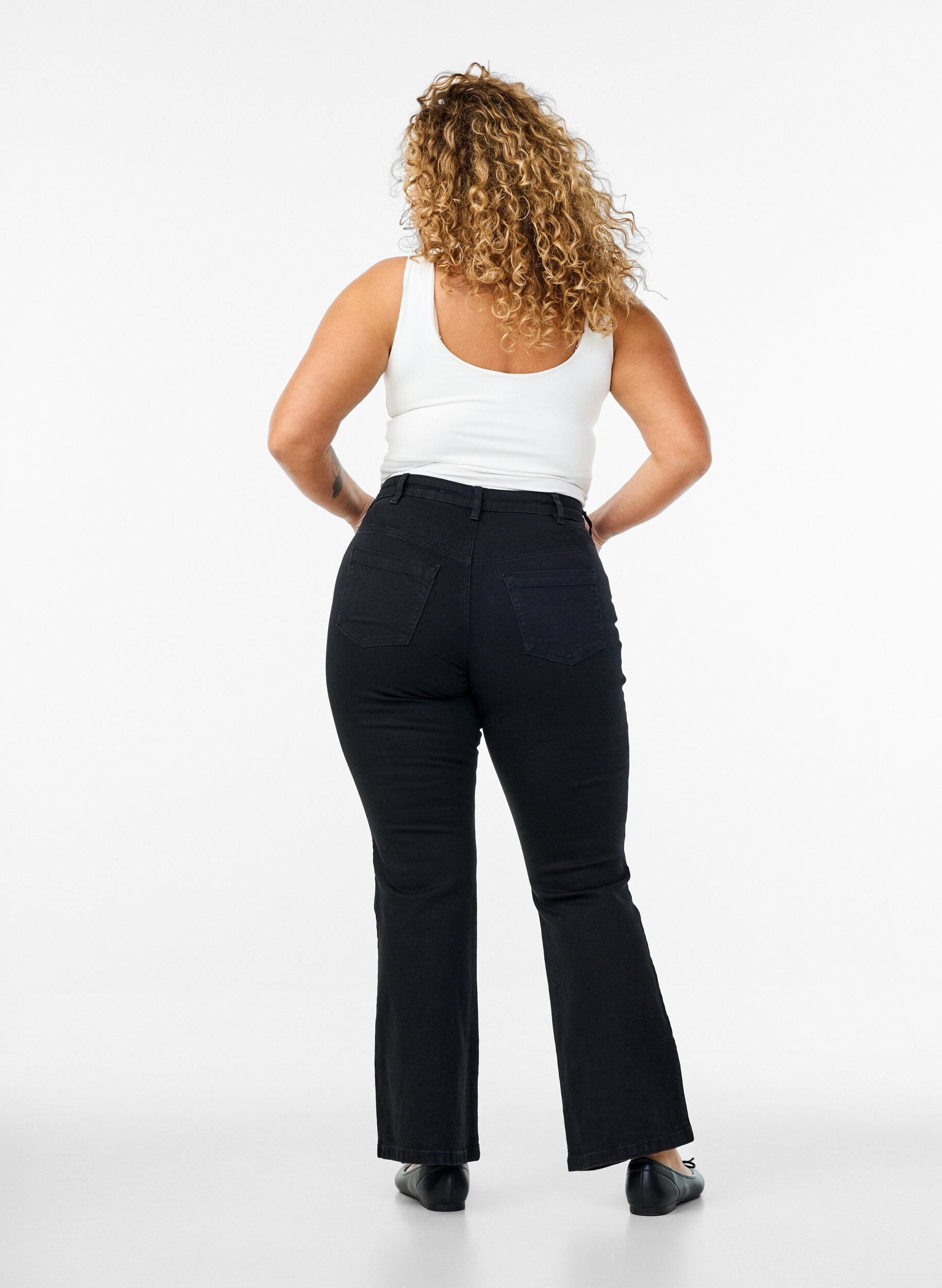 ZizzifashionEllen bootcut jeans with high waist, Black, Model image number 1