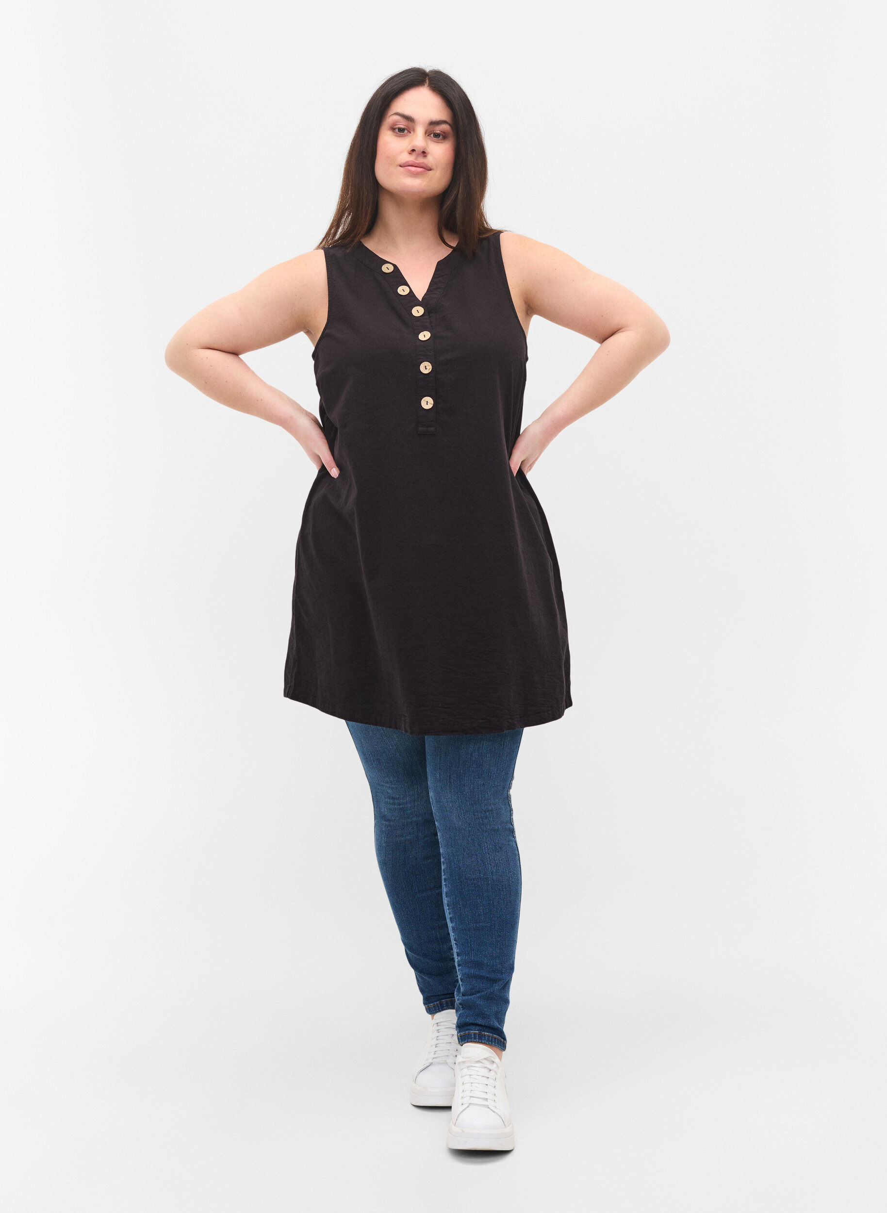 Zizzifashion Sleeveless cotton tunic with buttons, Black, Model image number 2