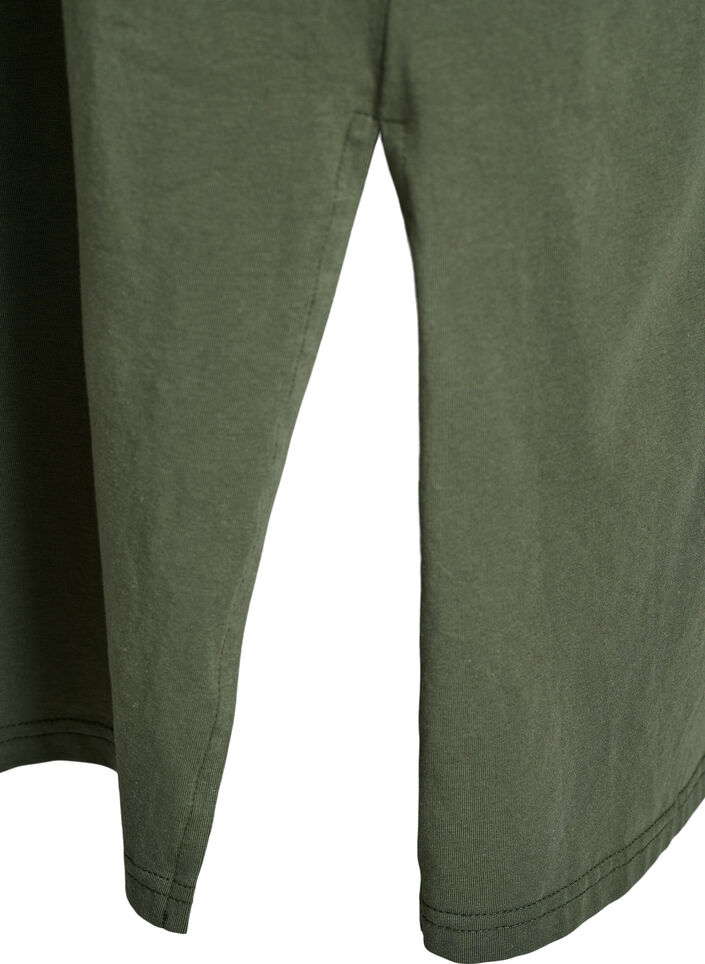 Midi T-shirt dress with a V-neck, 2151, Packshot image number 3