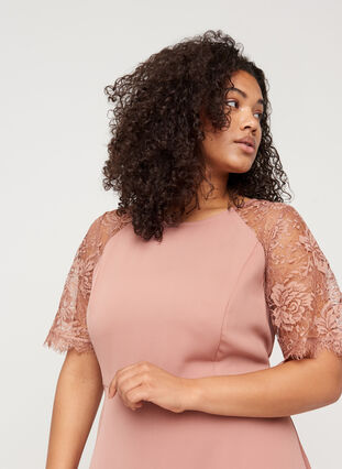 Midi dress with short lace sleeves, ROSE BROWN, Model image number 2