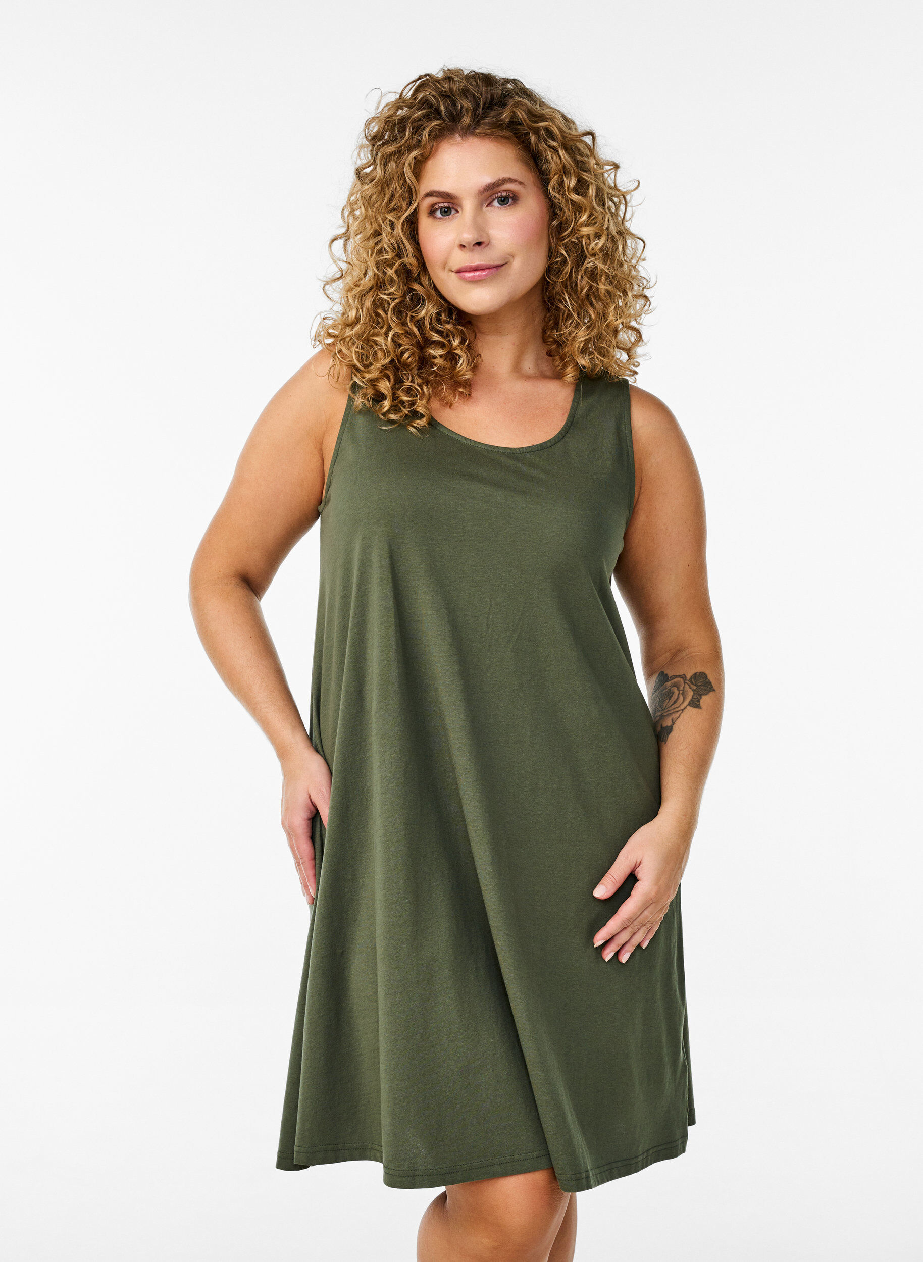 Sleeveless A-line dress, Green, Model