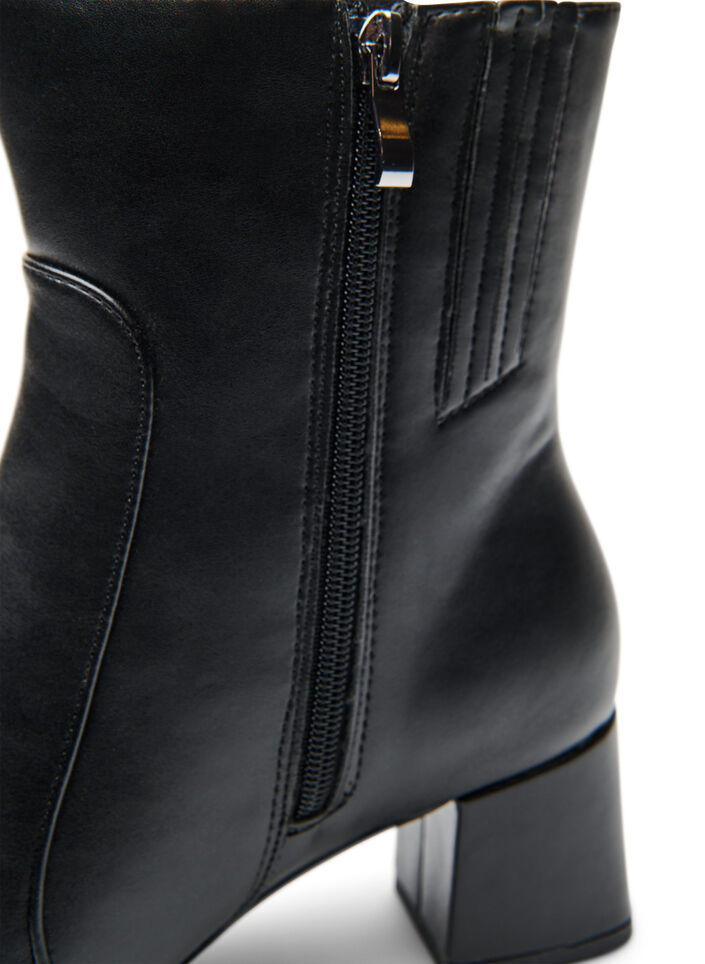 Wide fit - Ankle boots with block heel, Black, Packshot image number 4