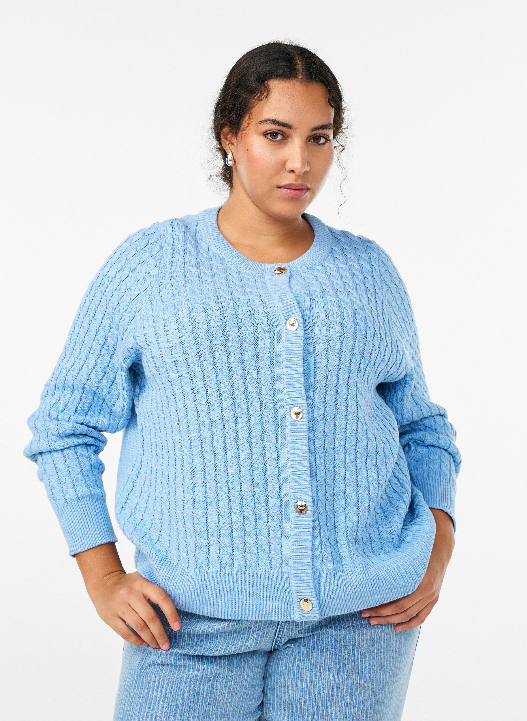 Cable-knit cardigan with golden buttons, Blue, Model