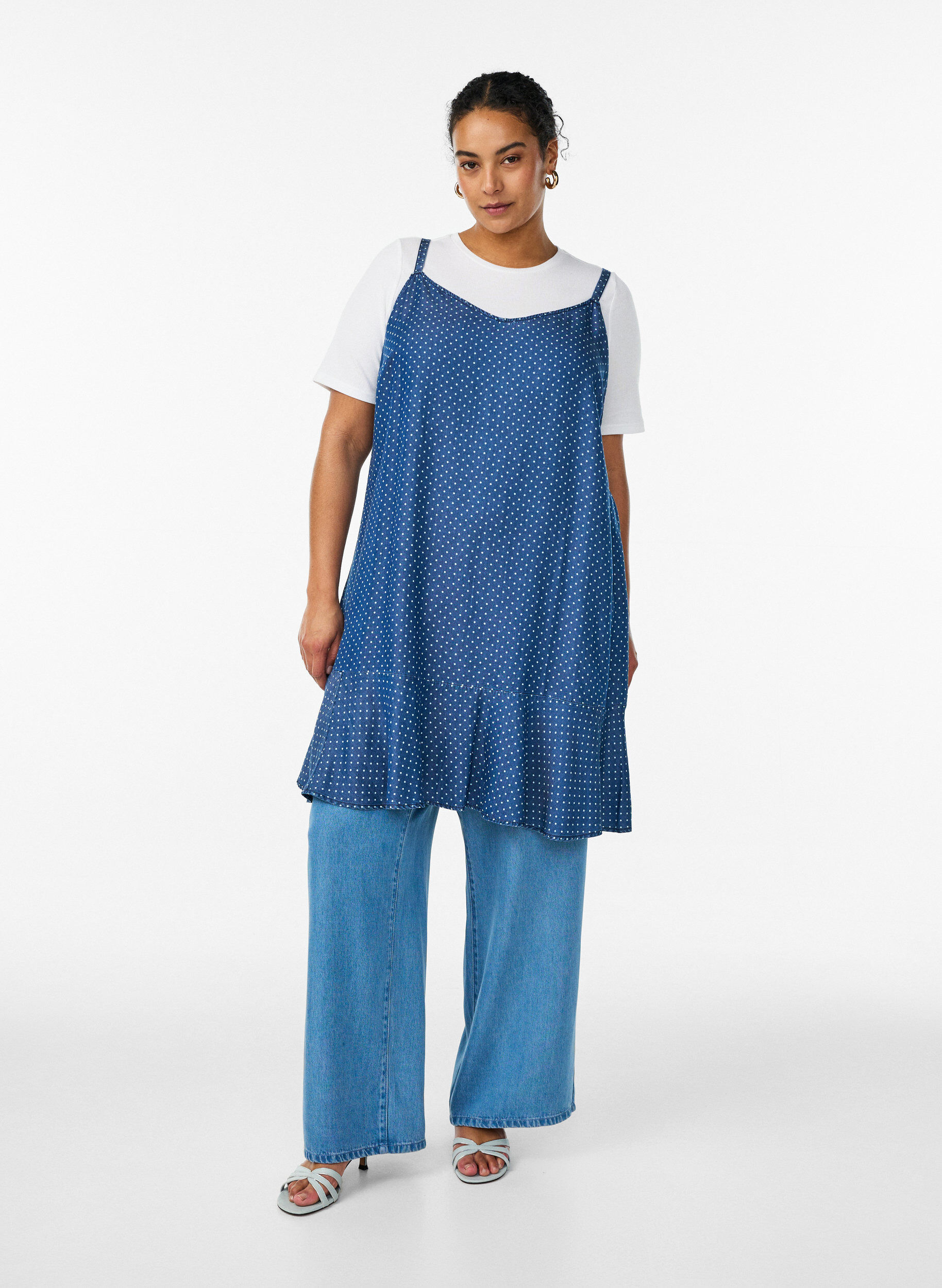 Zizzifashion Knee-length strap dress in TENCEL&trade; Lyocell with a denim look, Blue, Model image number 1