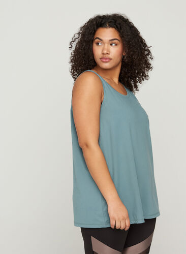 Plain-coloured sports top with round neck, Trooper, Model image number 0
