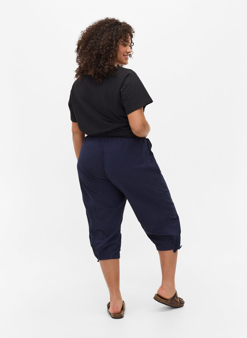 Loose cropped trousers in cotton, Blue, Model image number 2