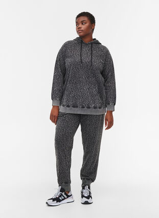 Organic cotton hooded sweatshirt with leopard print, Grey Leo Acid Wash, Model image number 2