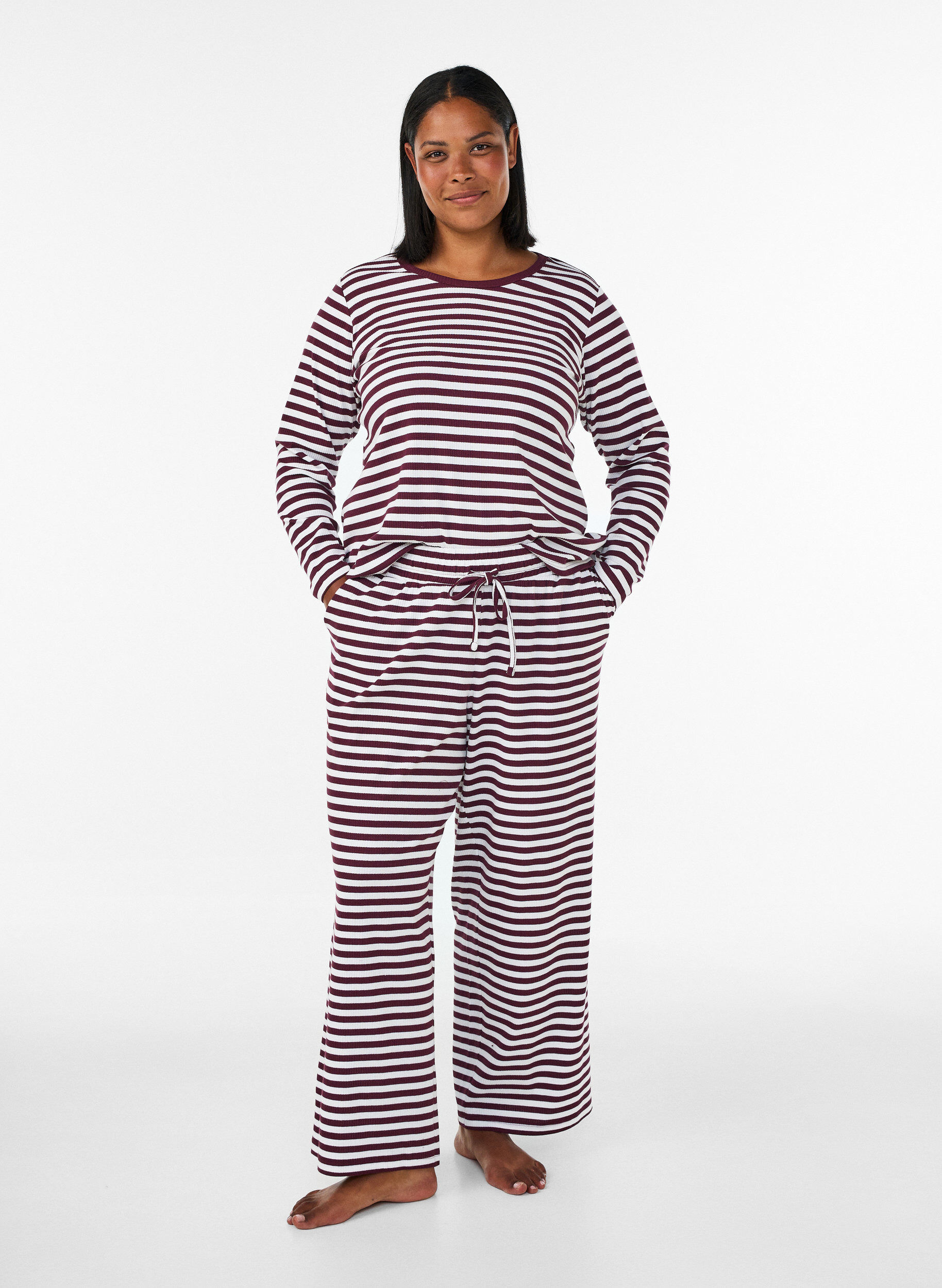 ZizzifashionLong-sleeved night top in ribbed jersey with stripes, Red, Model image number 1