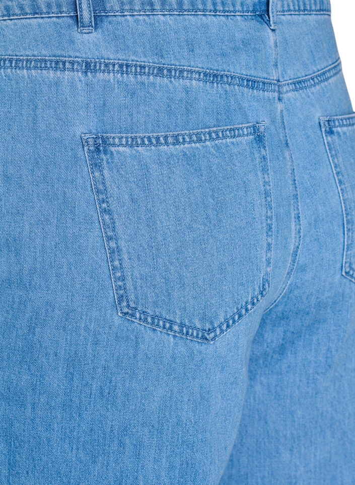 Kiana jeans with a straight fit and bold stitching, Light Blue, Packshot image number 3