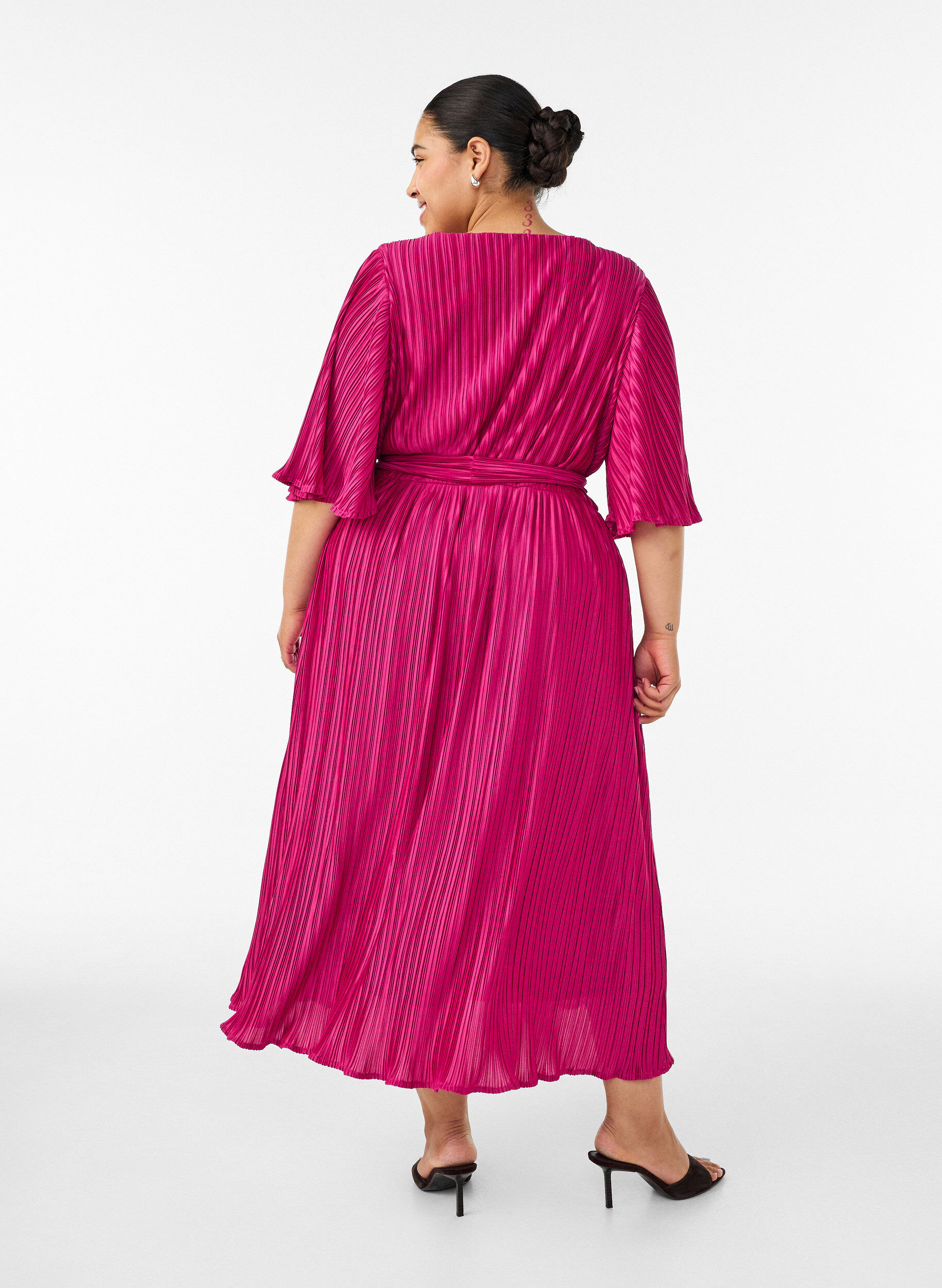 Zizzifashion Pleated midi dress with batwing sleeves, Pink, Model image number 1