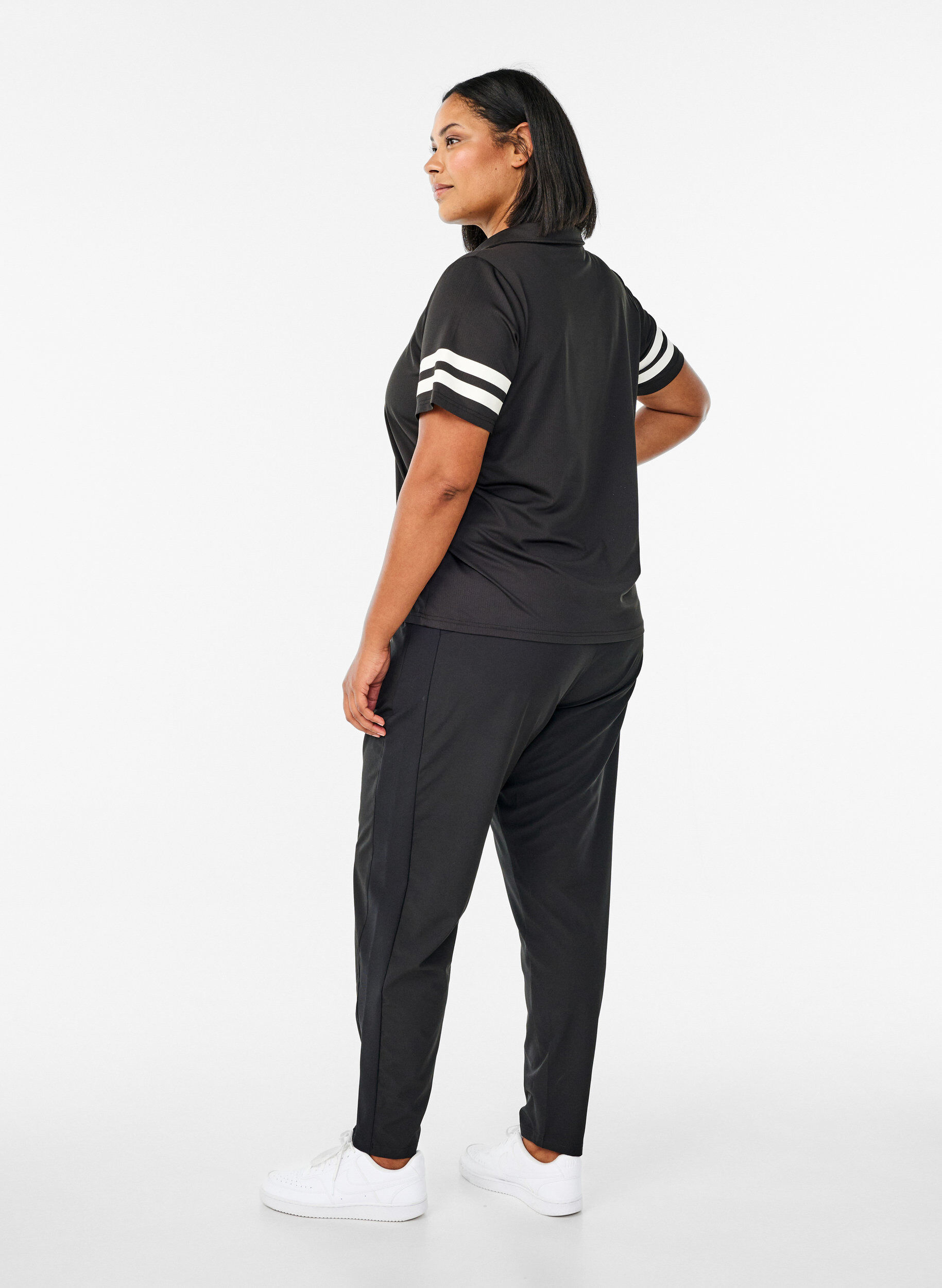 Zizzifashion Lightweight training trousers with pockets, Black, Model image number 2