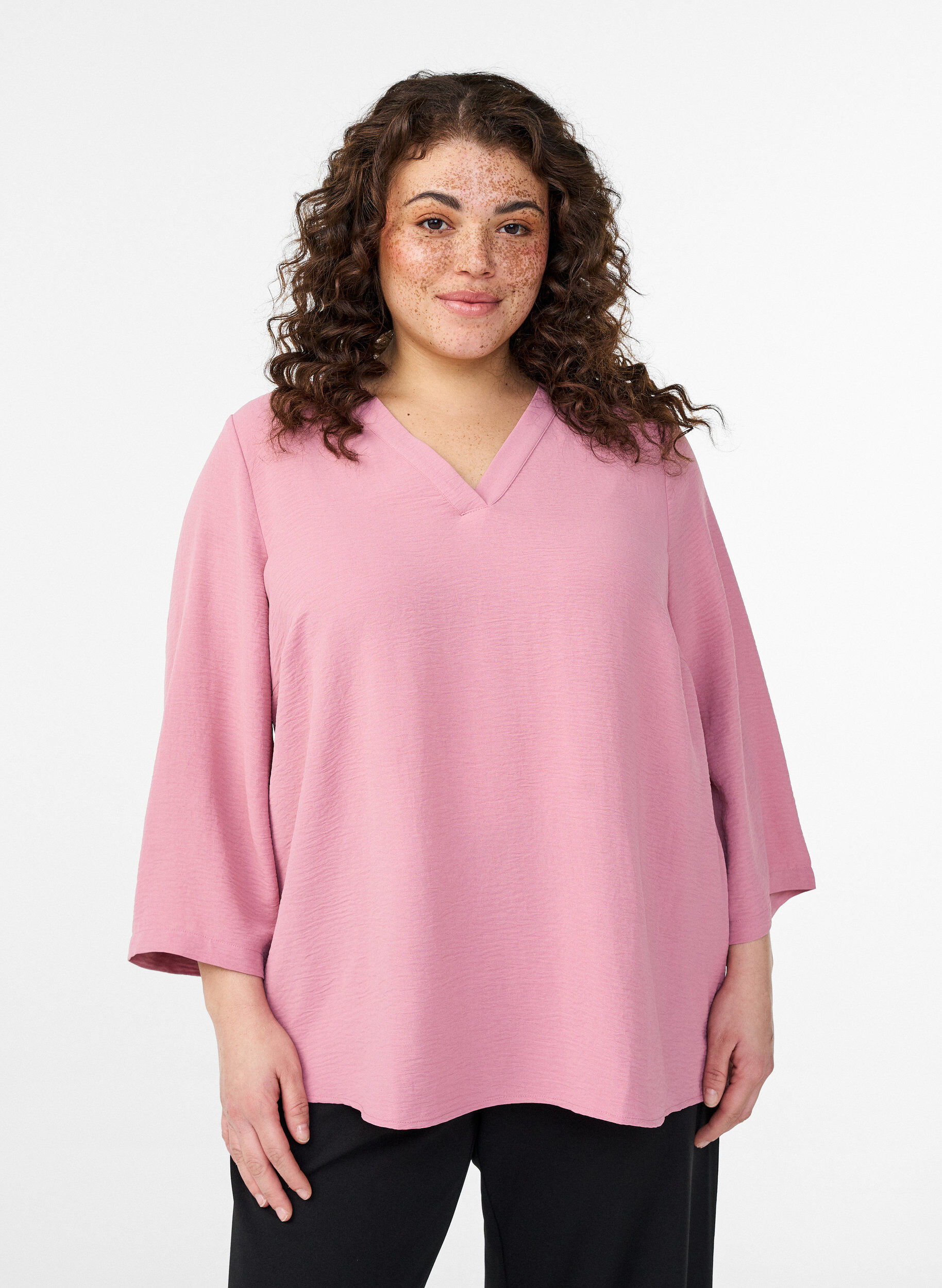 Blouse with 3/4 sleeves, Rose, Model