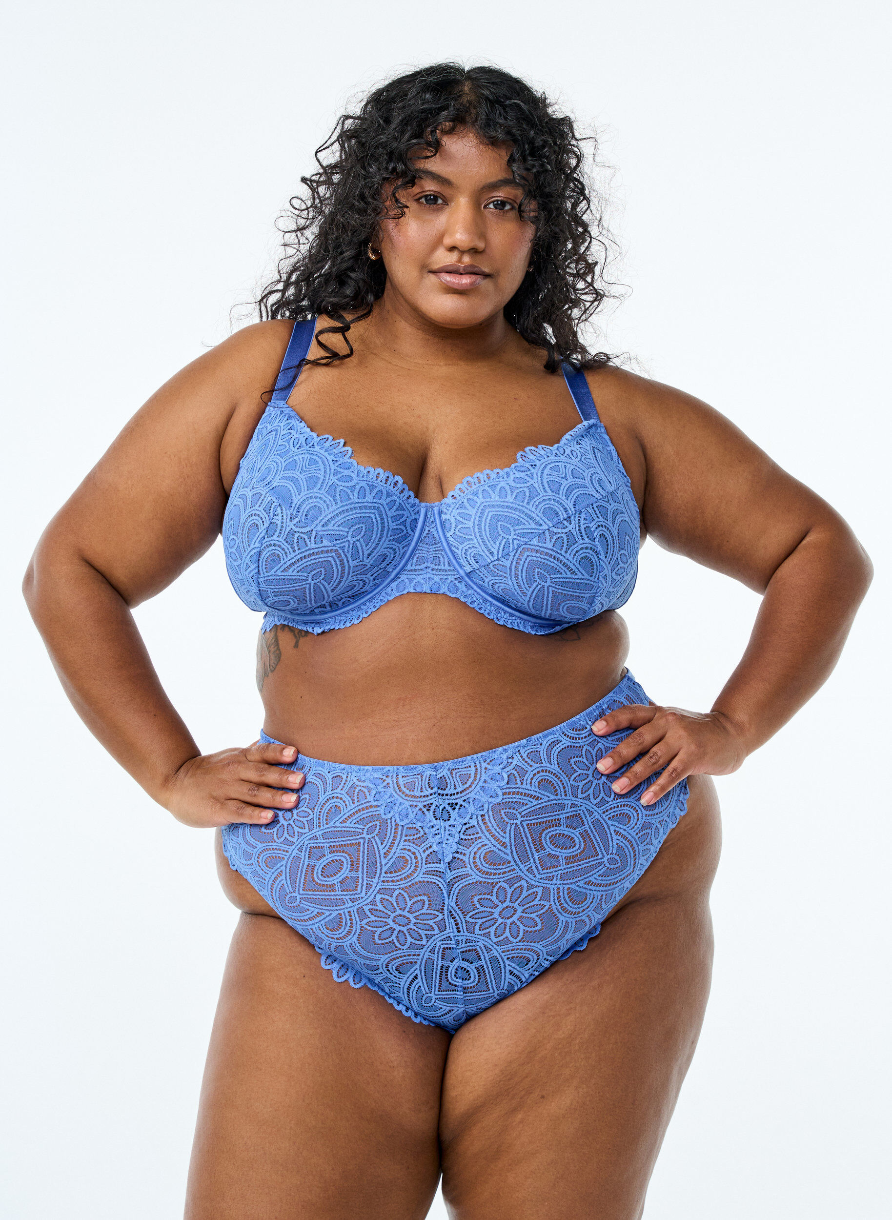Zizzifashion Lace Brazilian brief with a regular waist, Blue, Model image number 0