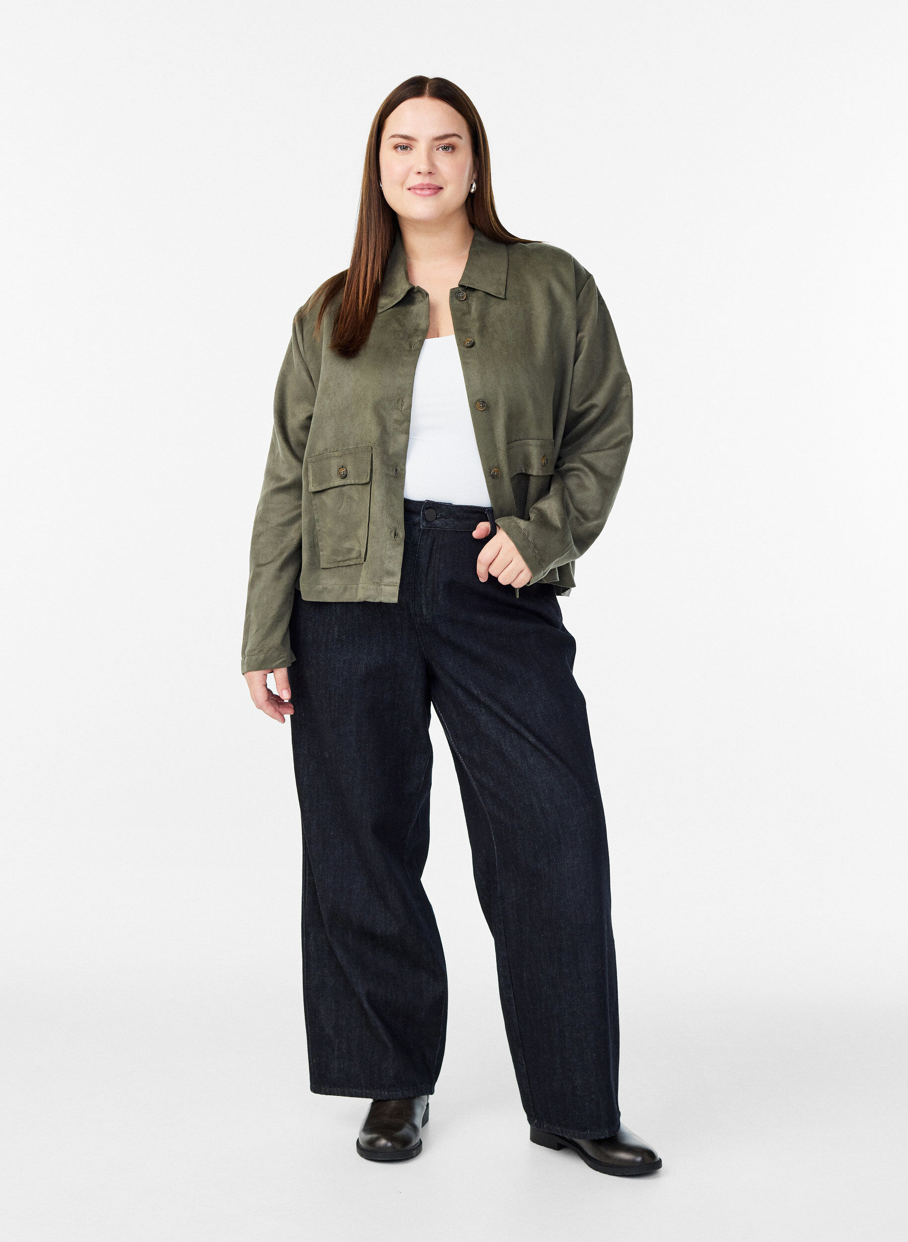 Zizzifashion Short faux suede jacket with pockets, Green, Model image number 1