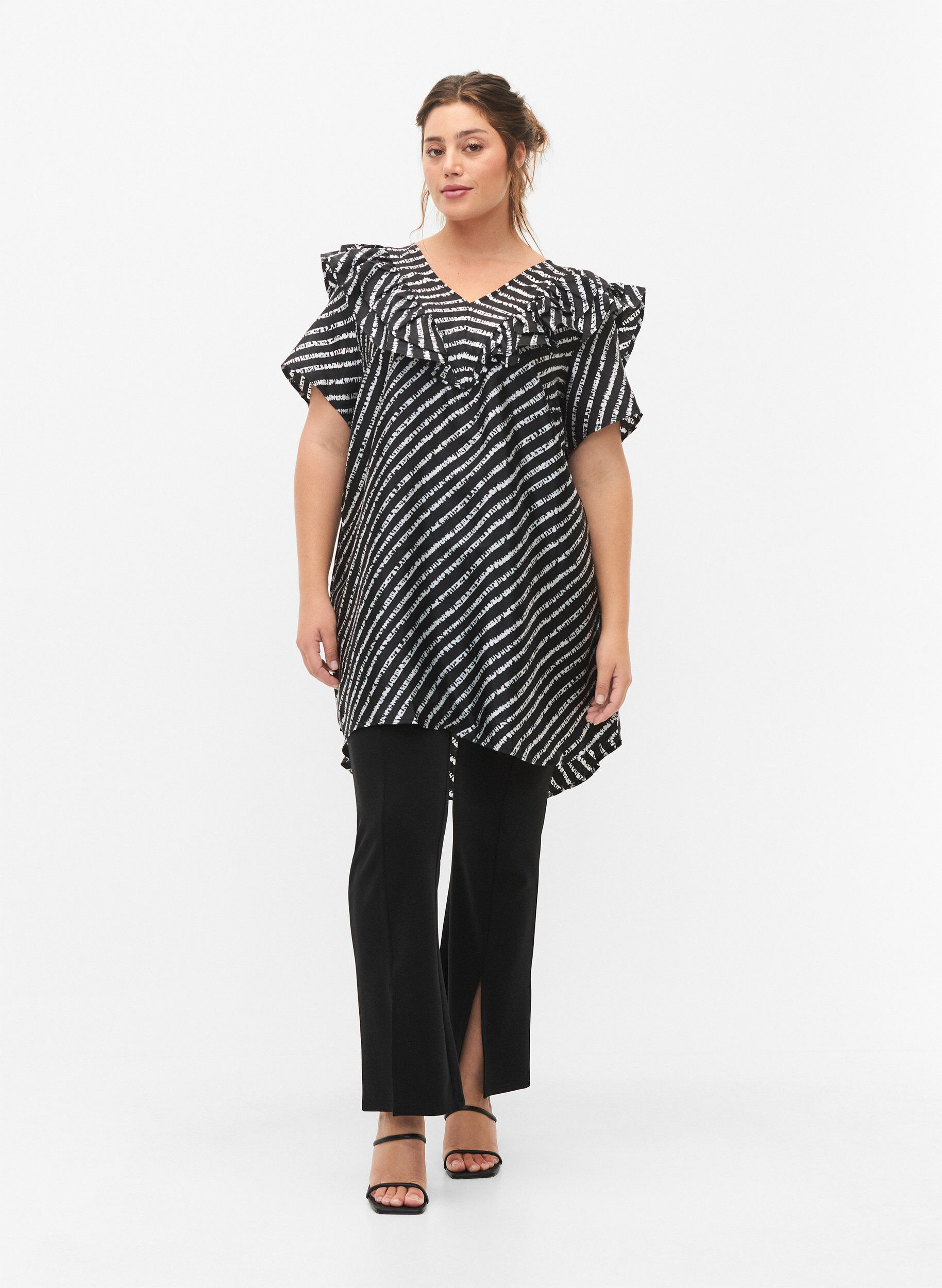 Zizzifashion Striped tunic with frills, Black/White Stripes, Model image number 3