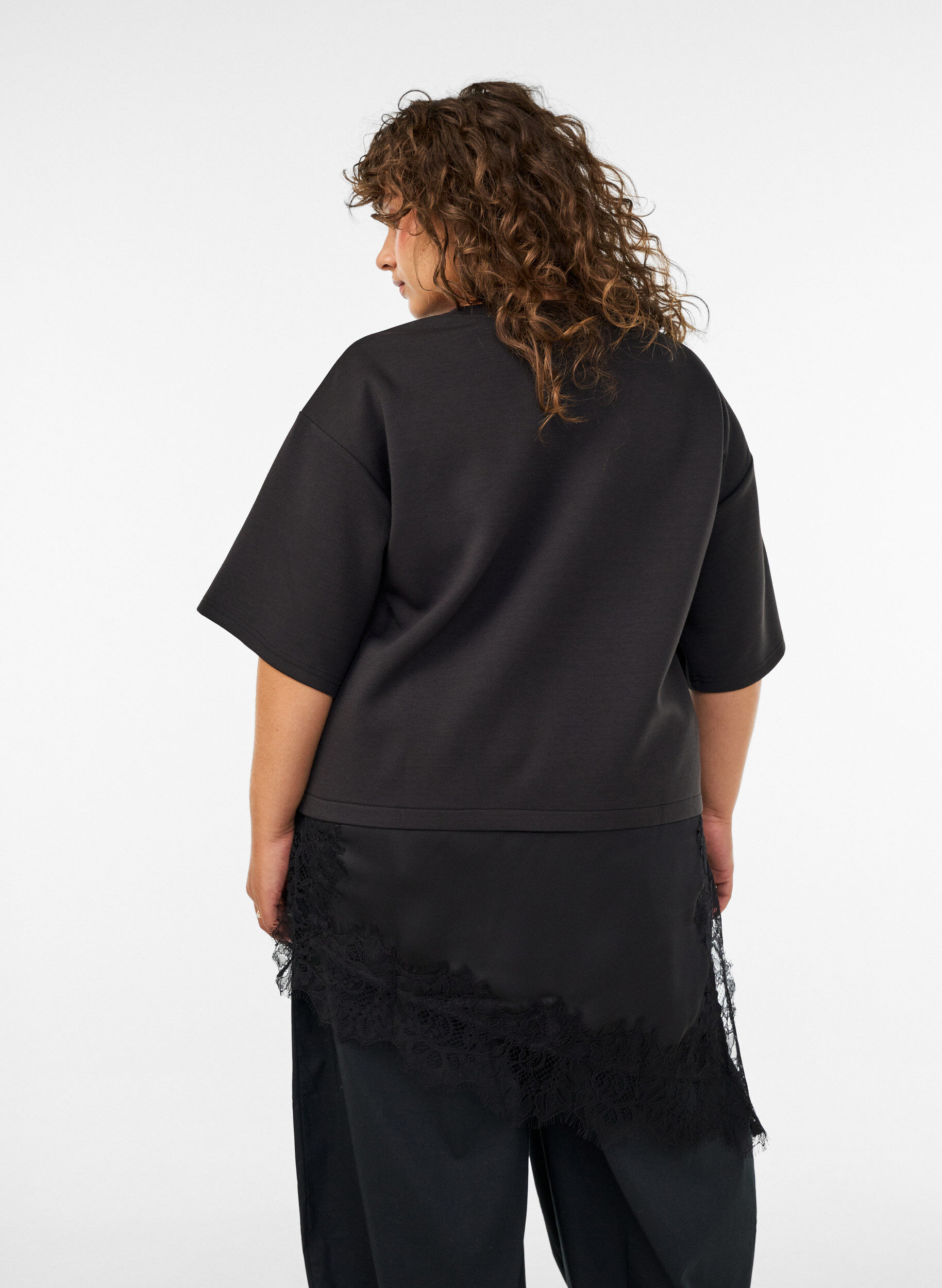 ZizzifashionJersey blouse with a layered look and lace, Black, Model image number 2