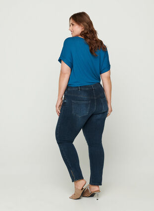 Slim fit cropped Emily jeans, Blue black denim, Model image number 0