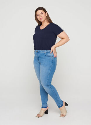 Super slim Amy jeans with a high waist, Blue denim, Model image number 0