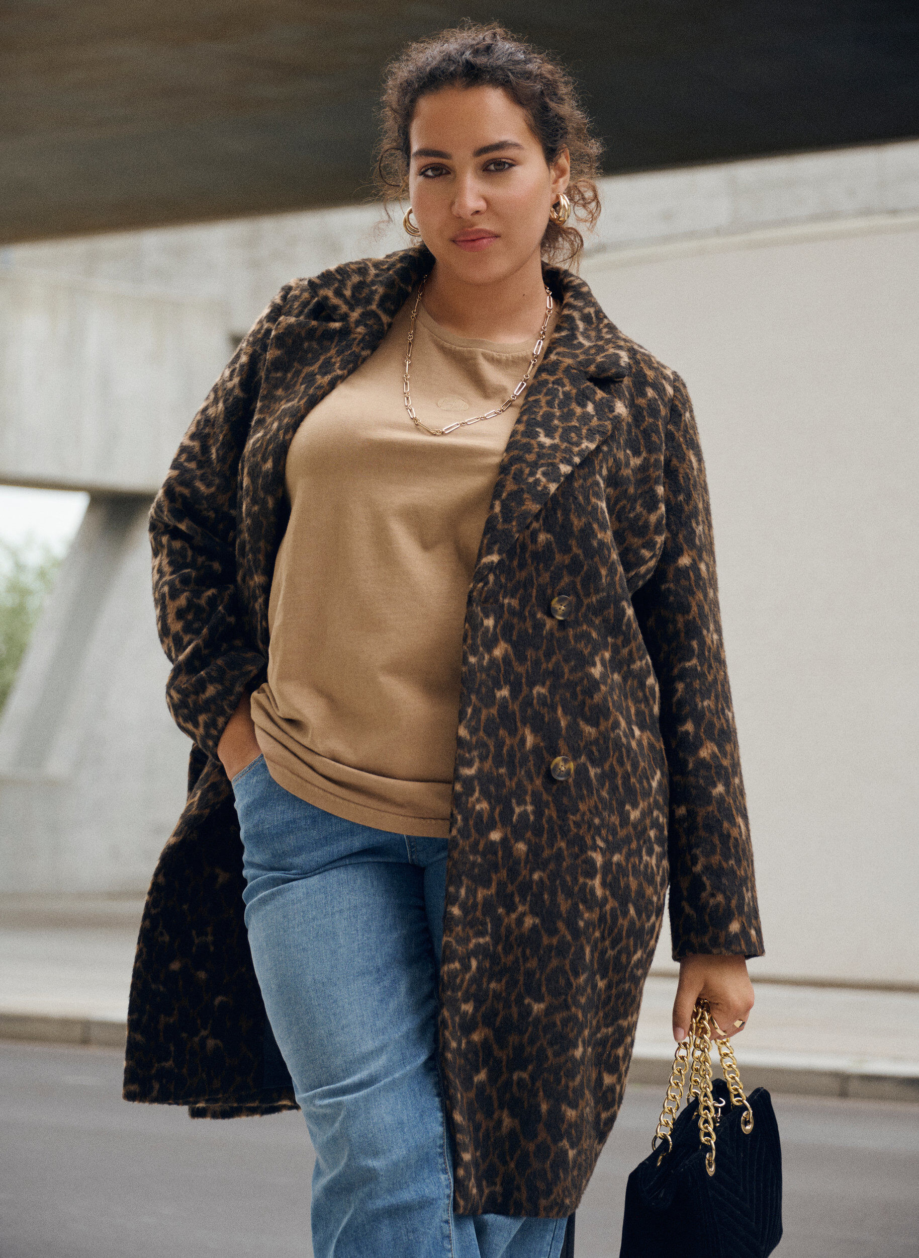 Zizzifashion T-shirt in organic cotton with a washed look, Beige, Image image number 0