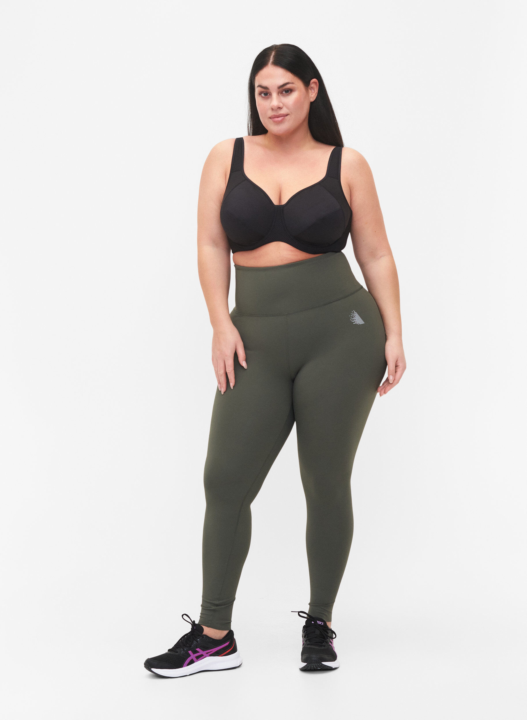 Zizzifashion CORE, HIGH SUPPORT WIRE BRA - Sports bra with underwire, Black, Model image number 1