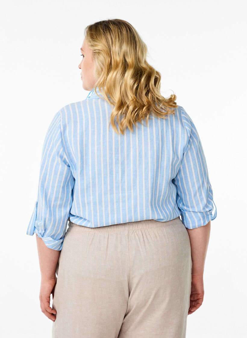 Shirt in linen and viscose with 3/4 sleeves, Light Blue, Model image number 2