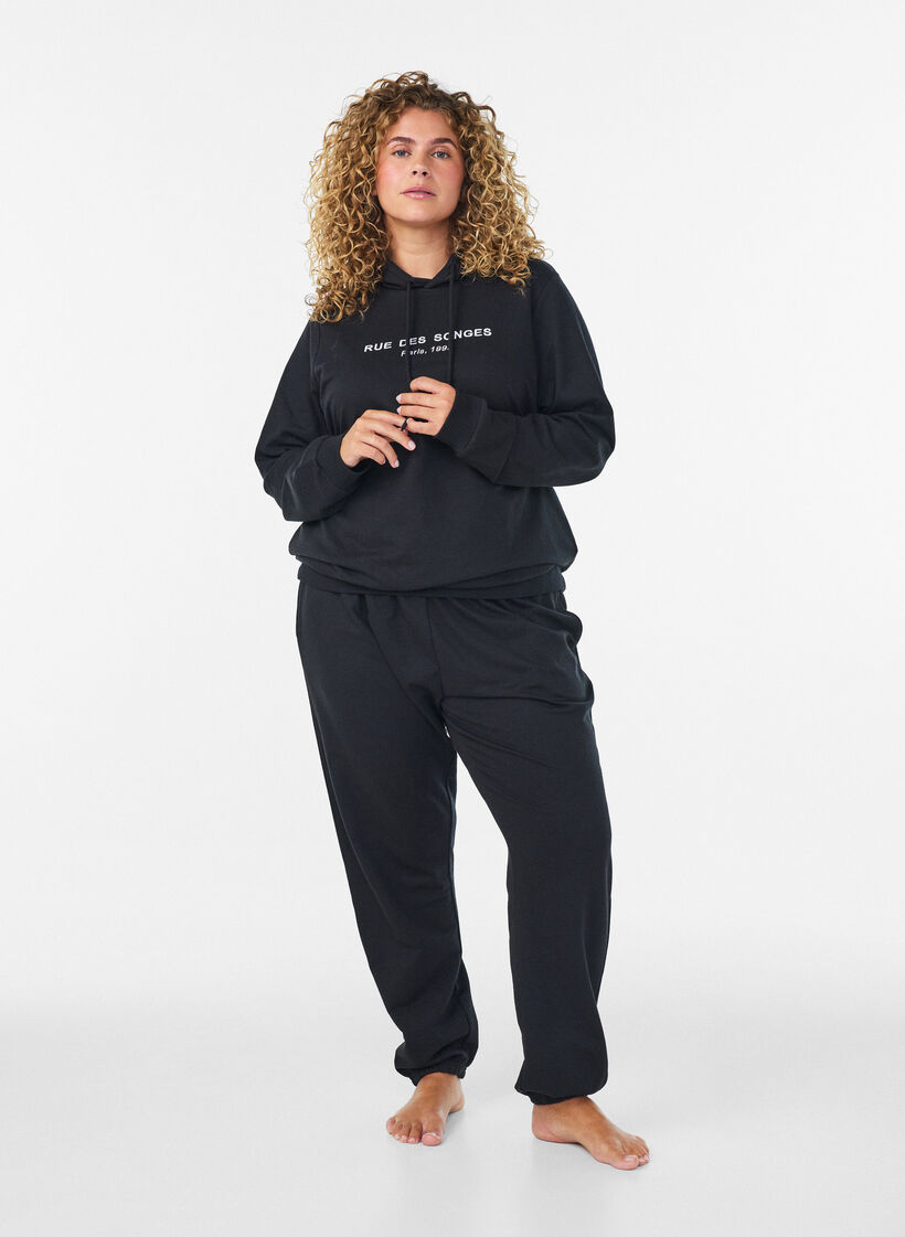 Sweatshirt with hood and print, Black, Model image number 1