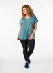 Loose training t-shirt with v-neck, Green, Model image number 1
