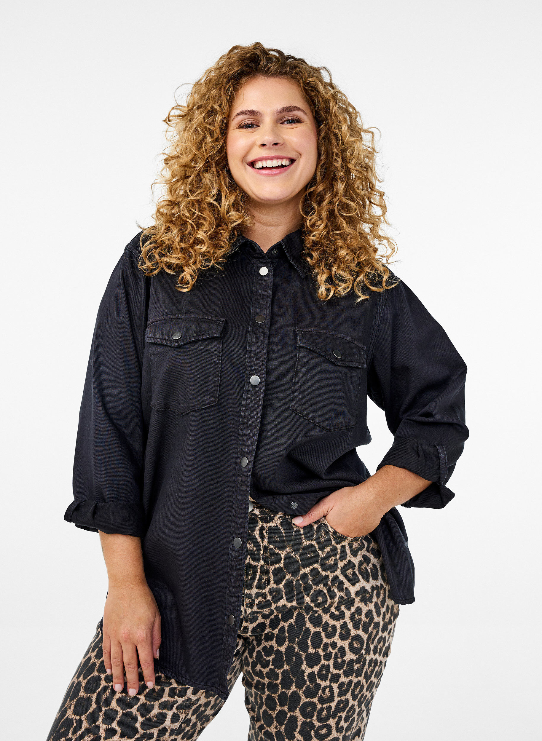 Zizzifashion Denim shirt with chest pockets, Black, Model image number 0