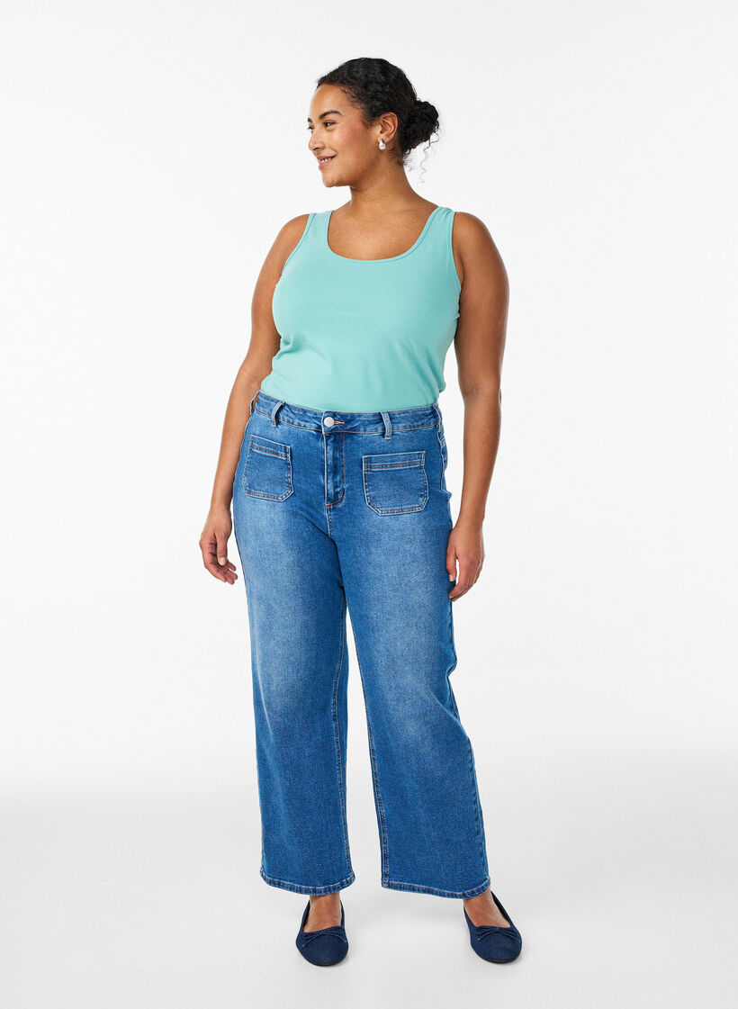 Solid color basic top in cotton, Green, Model image number 1