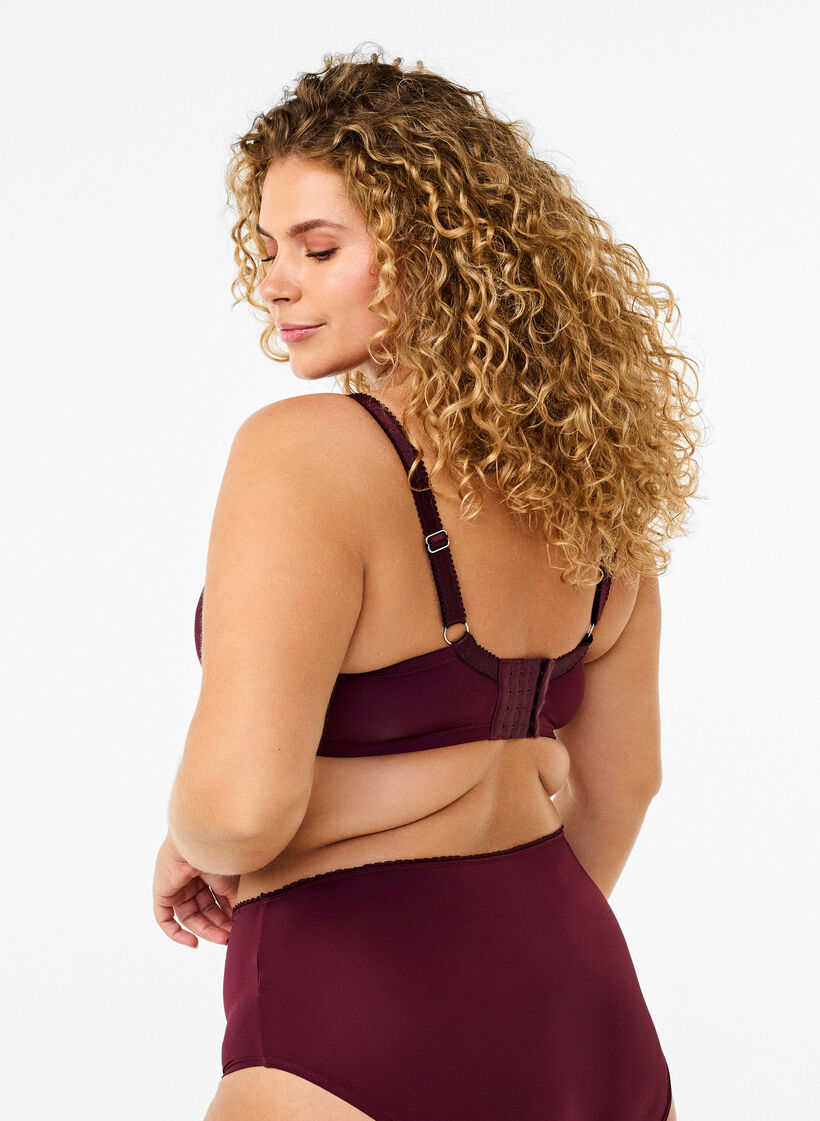 Padded bra with floral embroidery, Dark Bordeaux, Model image number 1