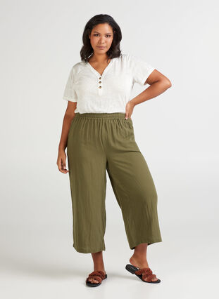 Wide 7/8 lengh trousers, Ivy Green, Model image number 0