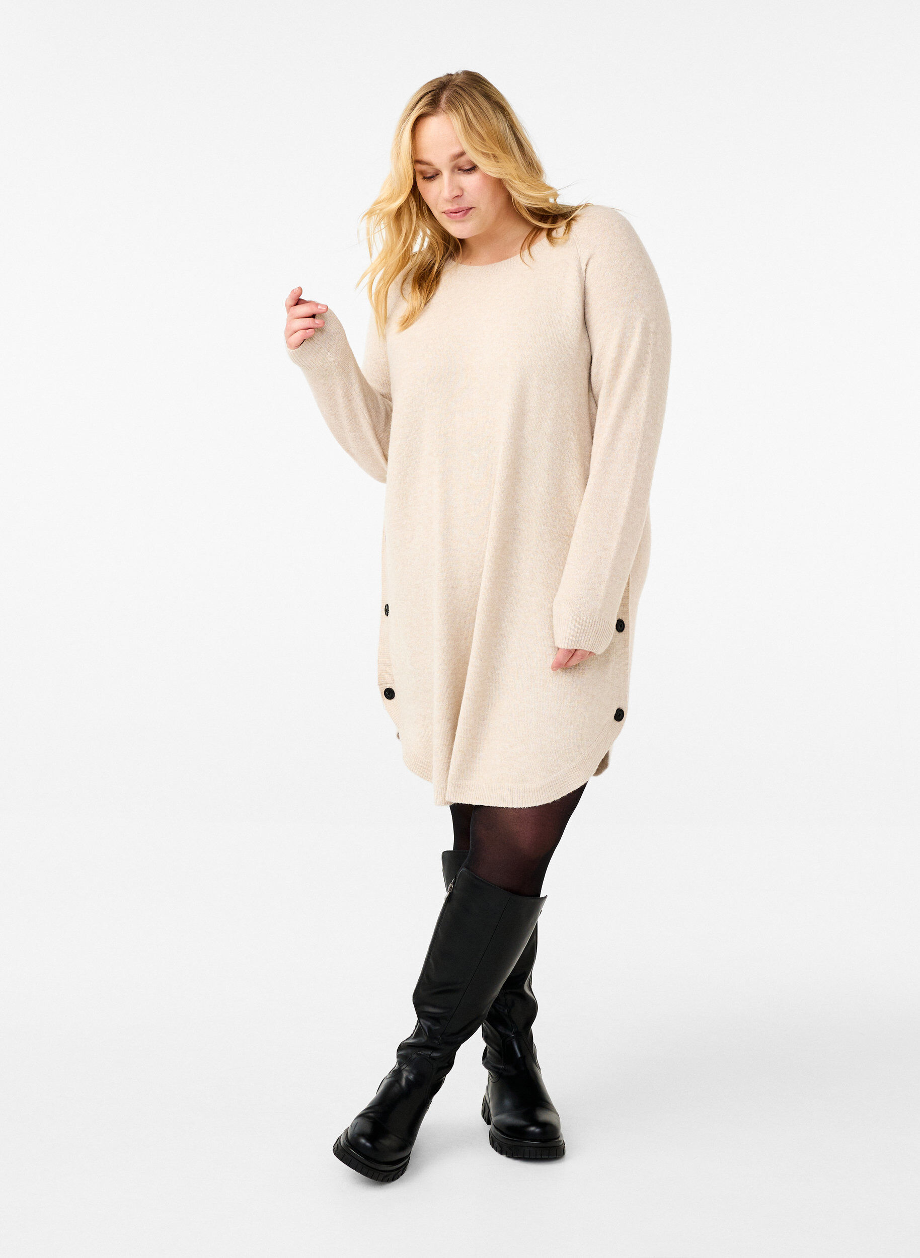 Zizzifashion Melange knit dress with buttons, Pumice Stone Mel., Model image number 2