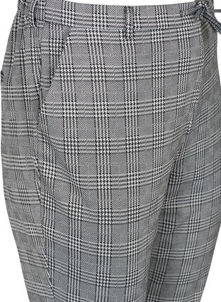 Cropped Maddison trousers, Black check, Packshot image number 2
