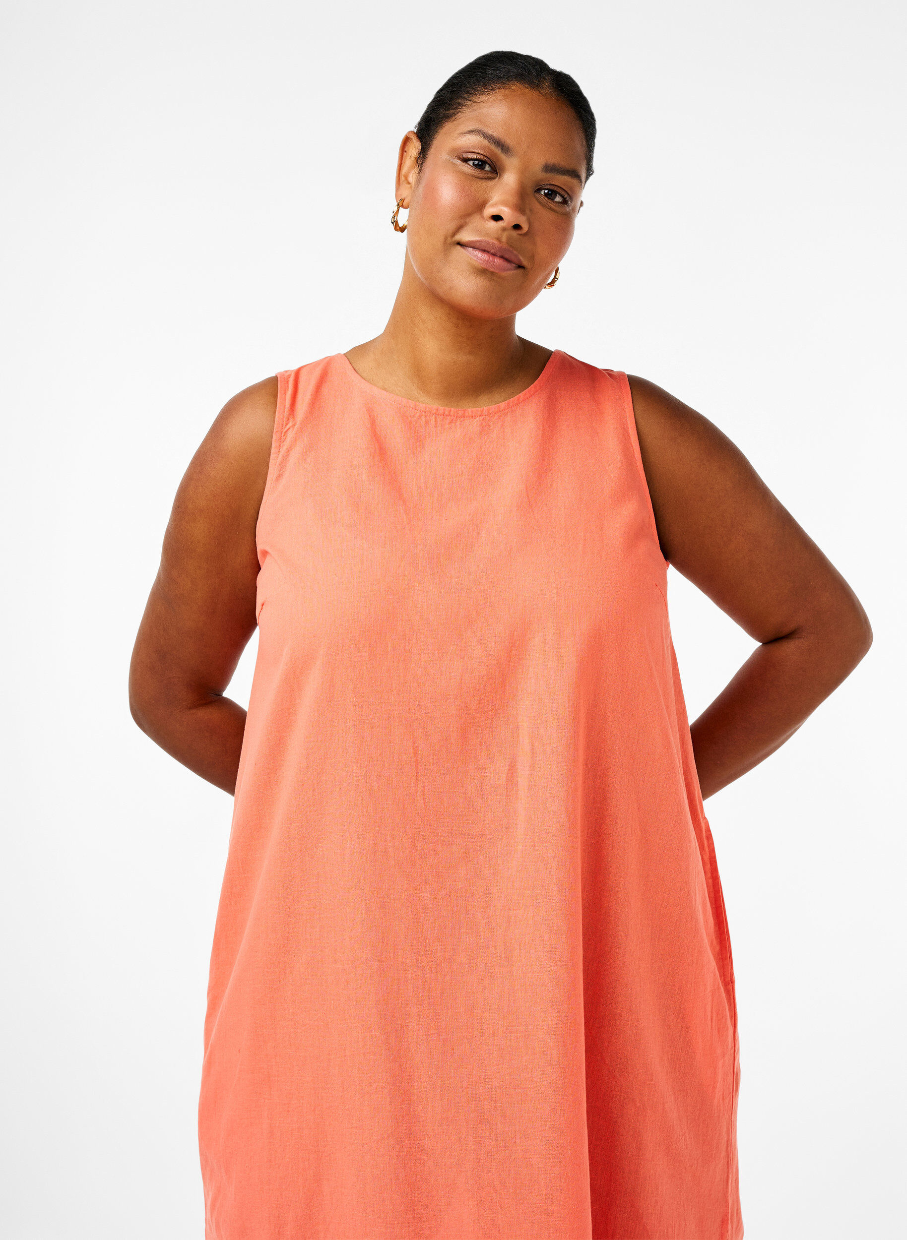 Zizzifashion Sleeveless cotton blend dress with linen, Living Coral, Model image number 2