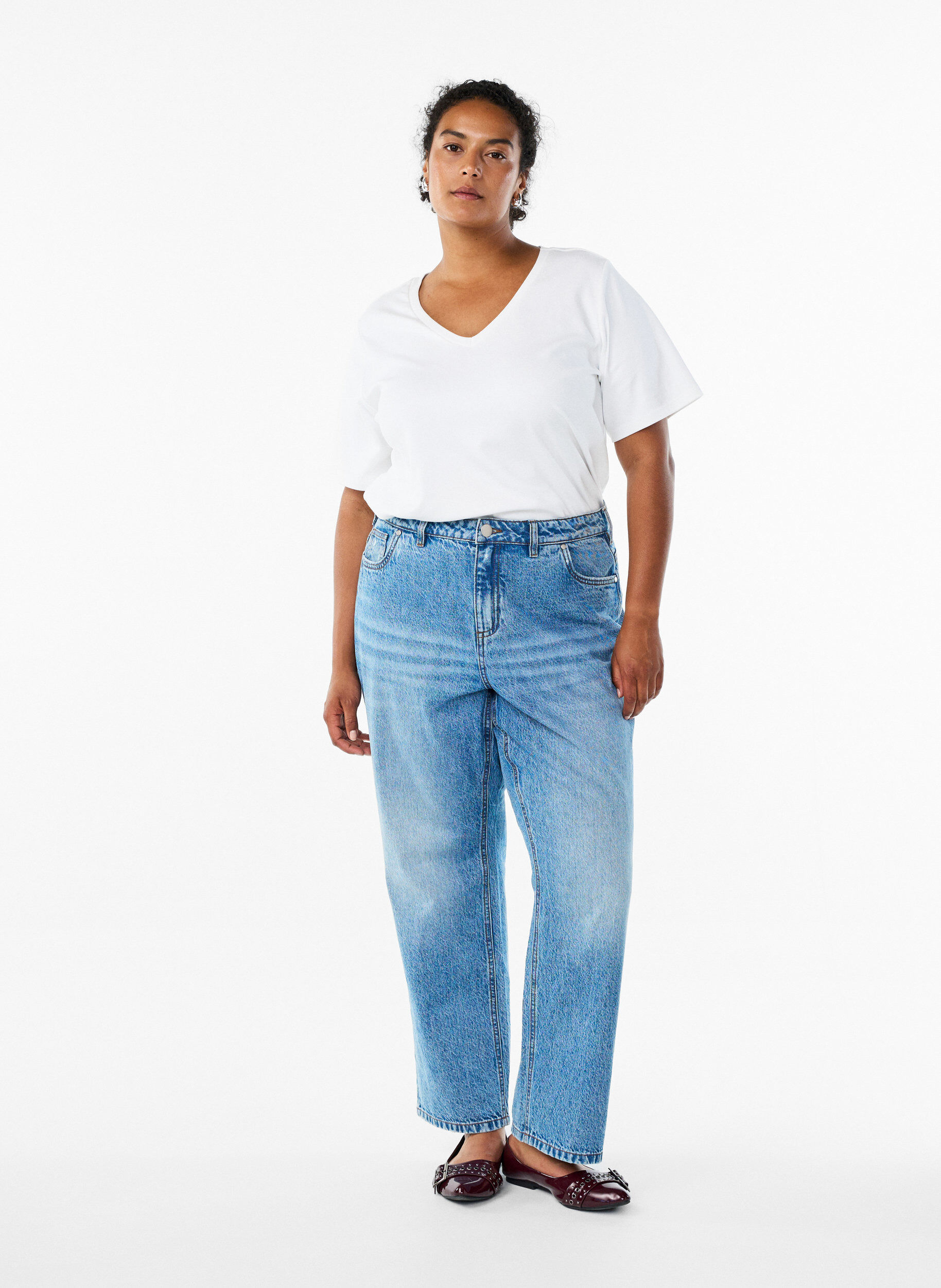 Straight fit jeans with high waist, Light Blue, Model