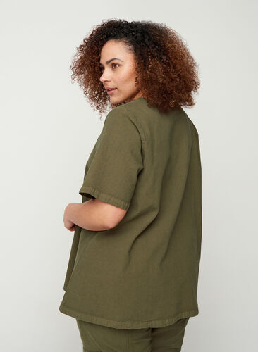 Short-sleeved blouse in cotton, Ivy Green, Model image number 1