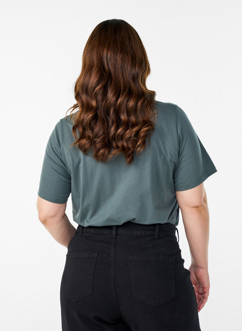 T-shirt with motif, Green, Model image number 2