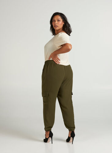 Trousers, Olive Night , Model image number 0
