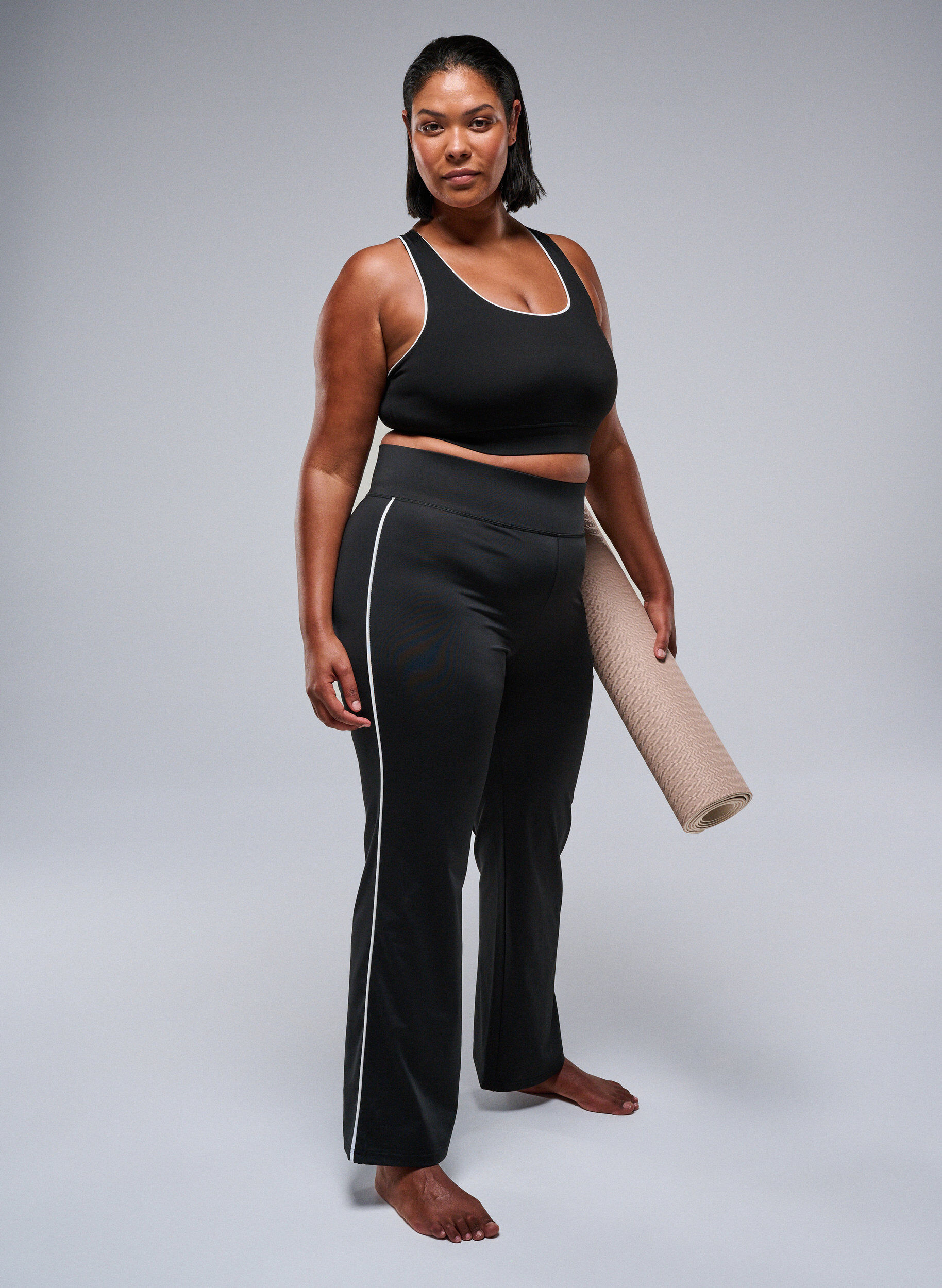 Zizzifashion Flared workout pants with contrast piping, Black, Image image number 0