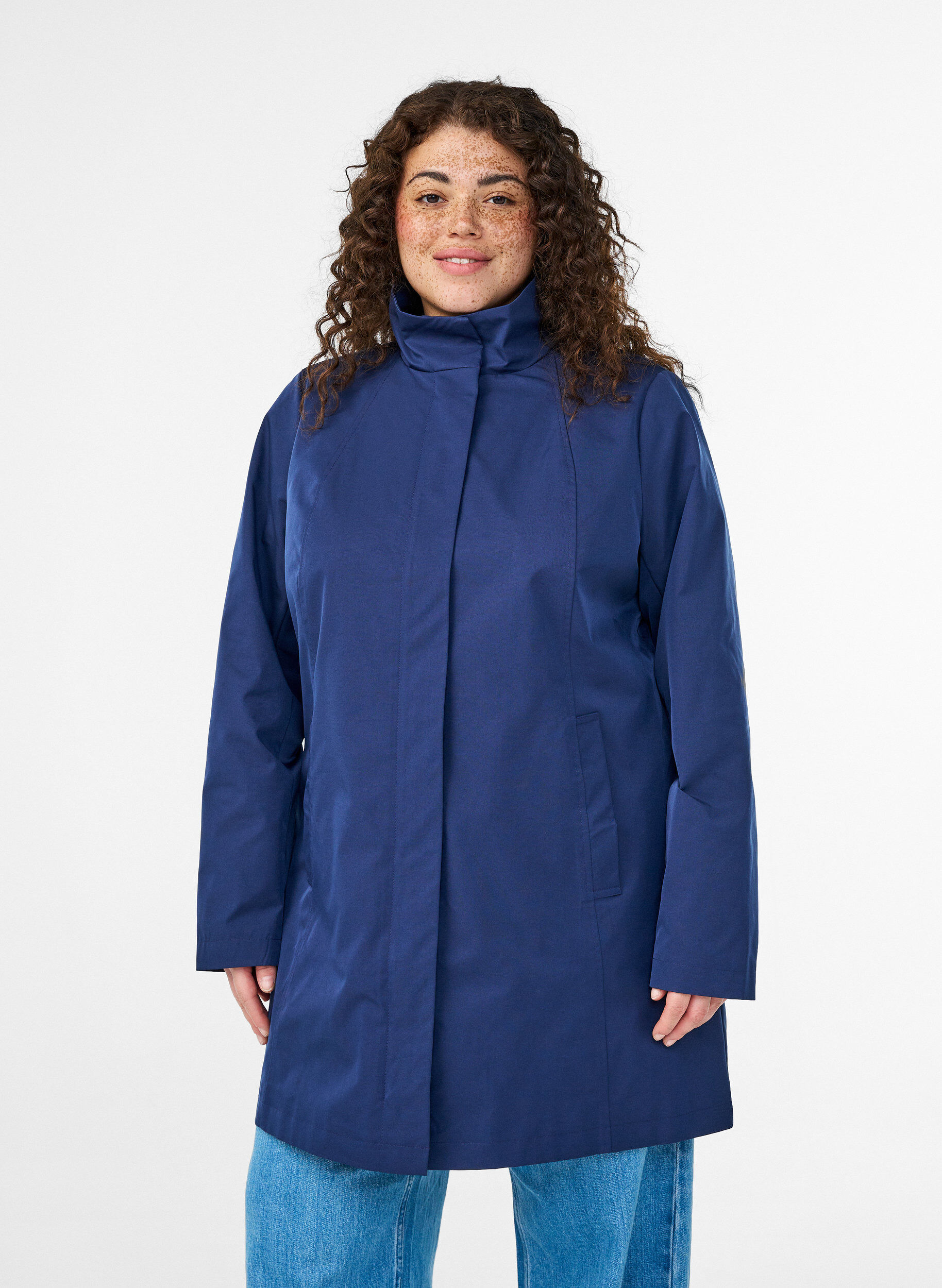 Transitional jacket with pockets and a high collar, Blue, Model