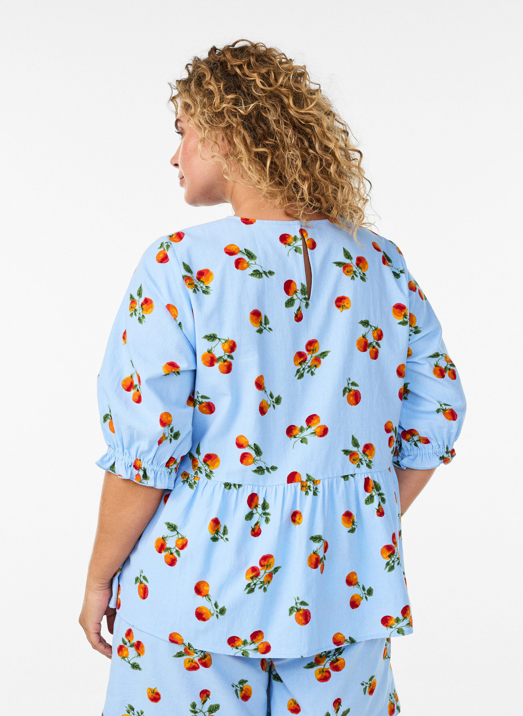 Zizzifashion Cotton blouse with tomato print and peplum, Light Blue, Model image number 2