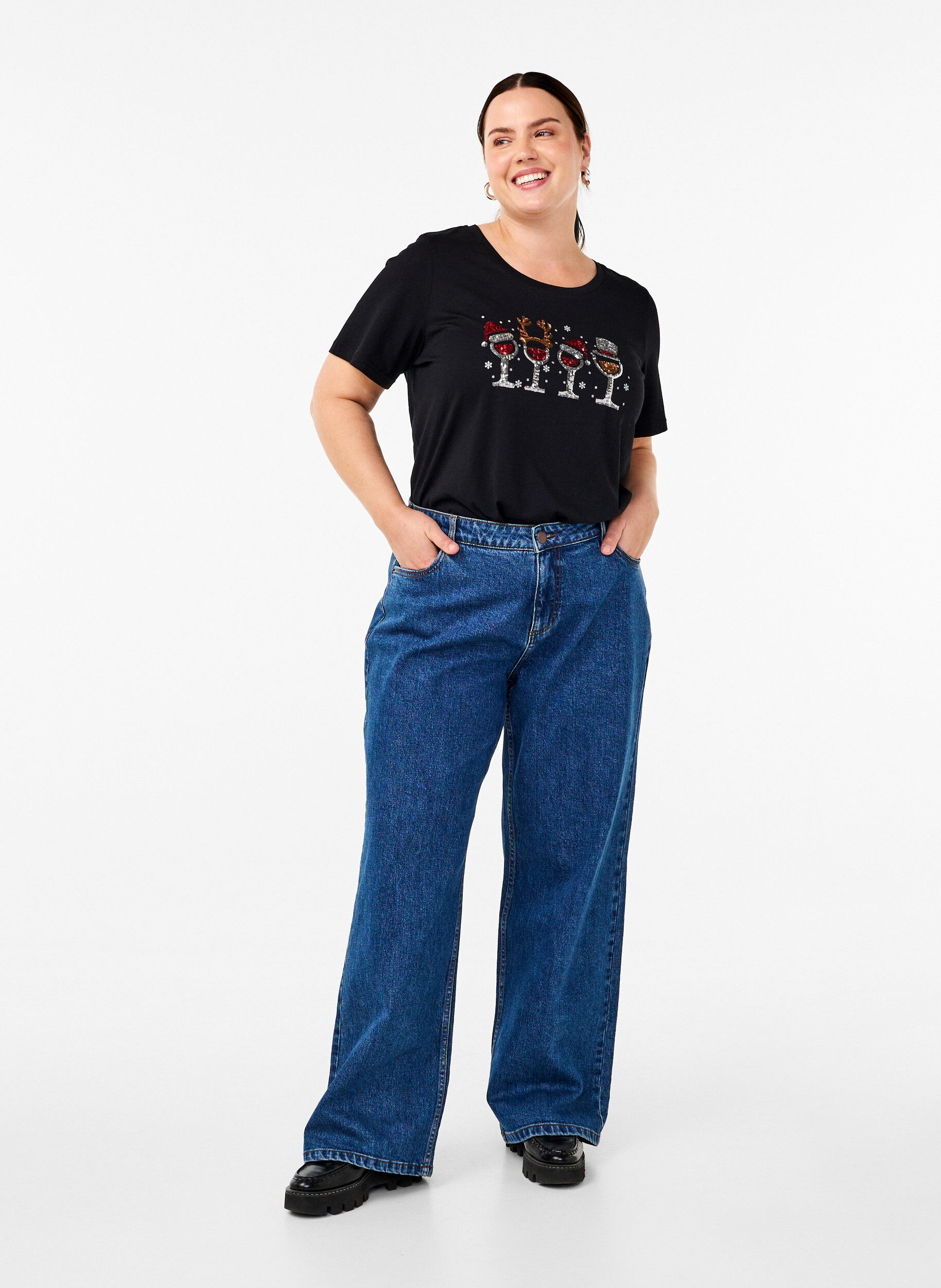 Zizzifashion Christmas t-shirts in 100% cotton, Black w. Drinks, Model image number 2