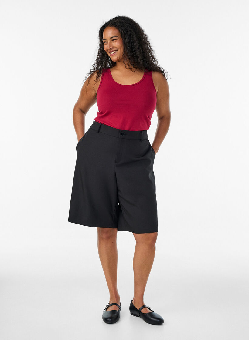 Solid color basic top in cotton, Red, Model image number 1