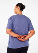 Sporty T-shirt in organic cotton, , Model image number 2