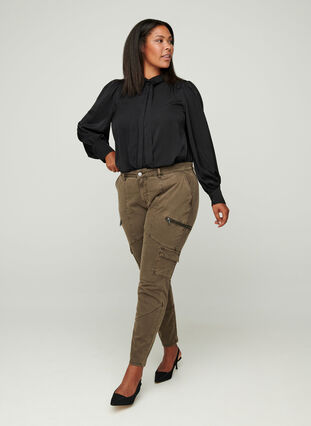 Shirt with light puff sleeves and a bow detail, Black, Model image number 2