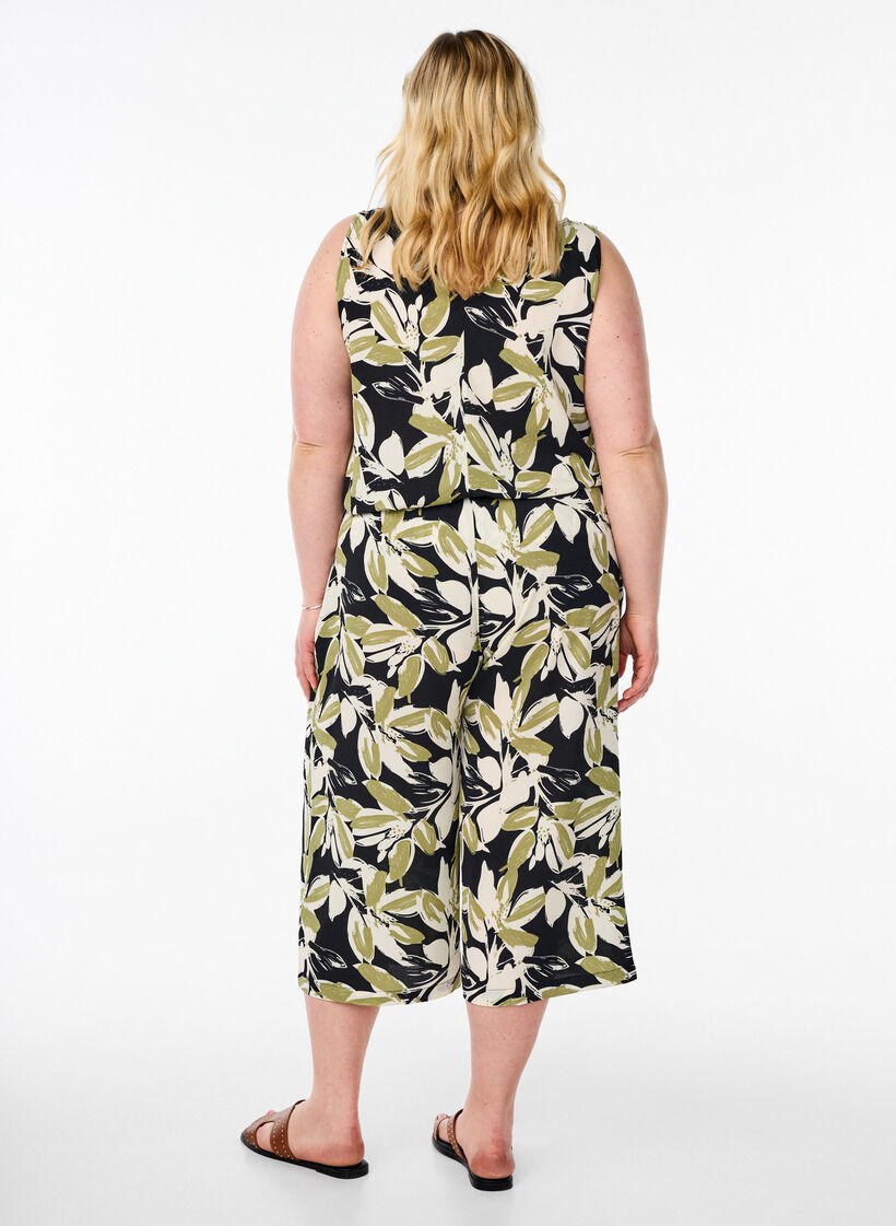 Culotte trousers with print, Black, Model image number 1
