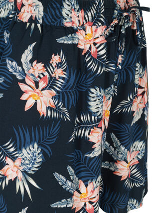 Viscose shorts with print and pockets, Blue Flower Leaf AOP, Packshot image number 2